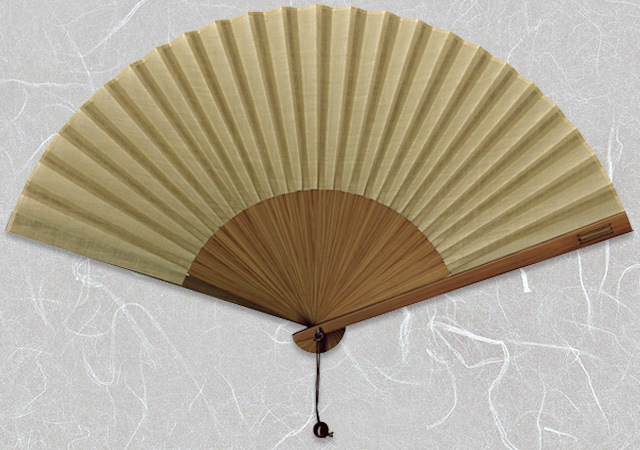 紳士布扇子 近江の麻 ベージュ 扇子箱付-商品画像