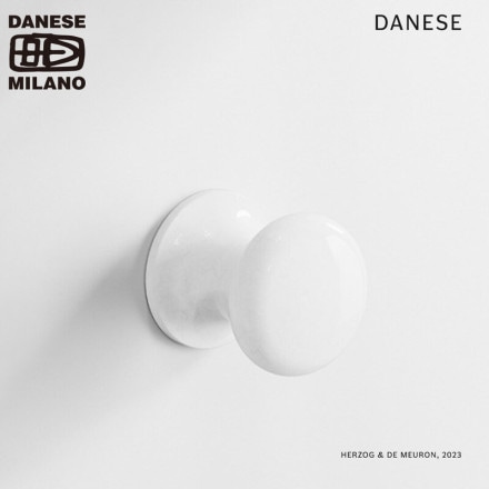 DANESE ���͡��� KNOOK KNOB �����ȥեå� ���óݤ� �եå� �ɳݤ� ���� ��Ǽ Herzog & de Meuron �إ�ĥ�����&�ɡ��ࡼ����<br><br>����ߥå����Υ����ȥեå�