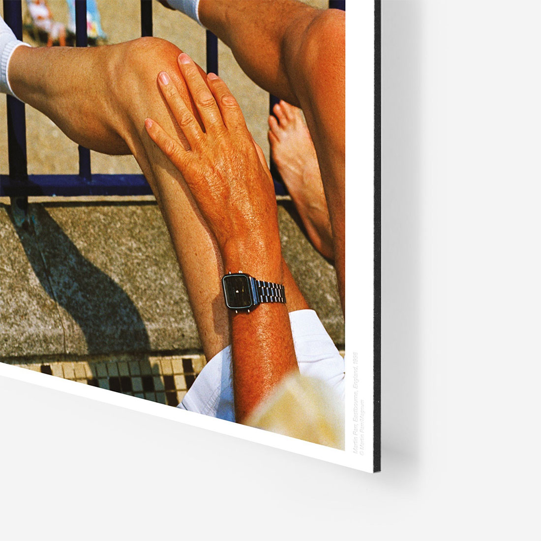 WRONGSHOP ���󥰥���å� Martin Parr �ޡ��ƥ��󡦥ѡ� Eastbourne �������ȥܡ��� �ݥ����� ������<br><br>�ѹ�ǺǤ�ͭ̾�ʼ̿��Ȥΰ�͡��ޡ��ƥ��󡦥ѡ��ˤ�뿷�����̿����꡼��