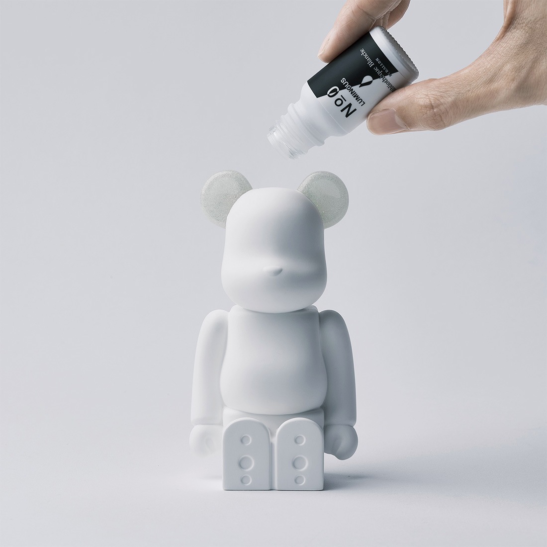 Ballon �Х��� BE@RBRICK AROMA ORNAMENT No.0 LUMINOUS WHITE GRAY �٥��֥�å� �����ޥ����ʥ��� �߸� ȯ�� �롼��ե쥰��� ����ߥå�<br><br>�٥��֥�å��Υ���ߥå��������ޥǥ��ե塼�����ڥ��ե��ý���