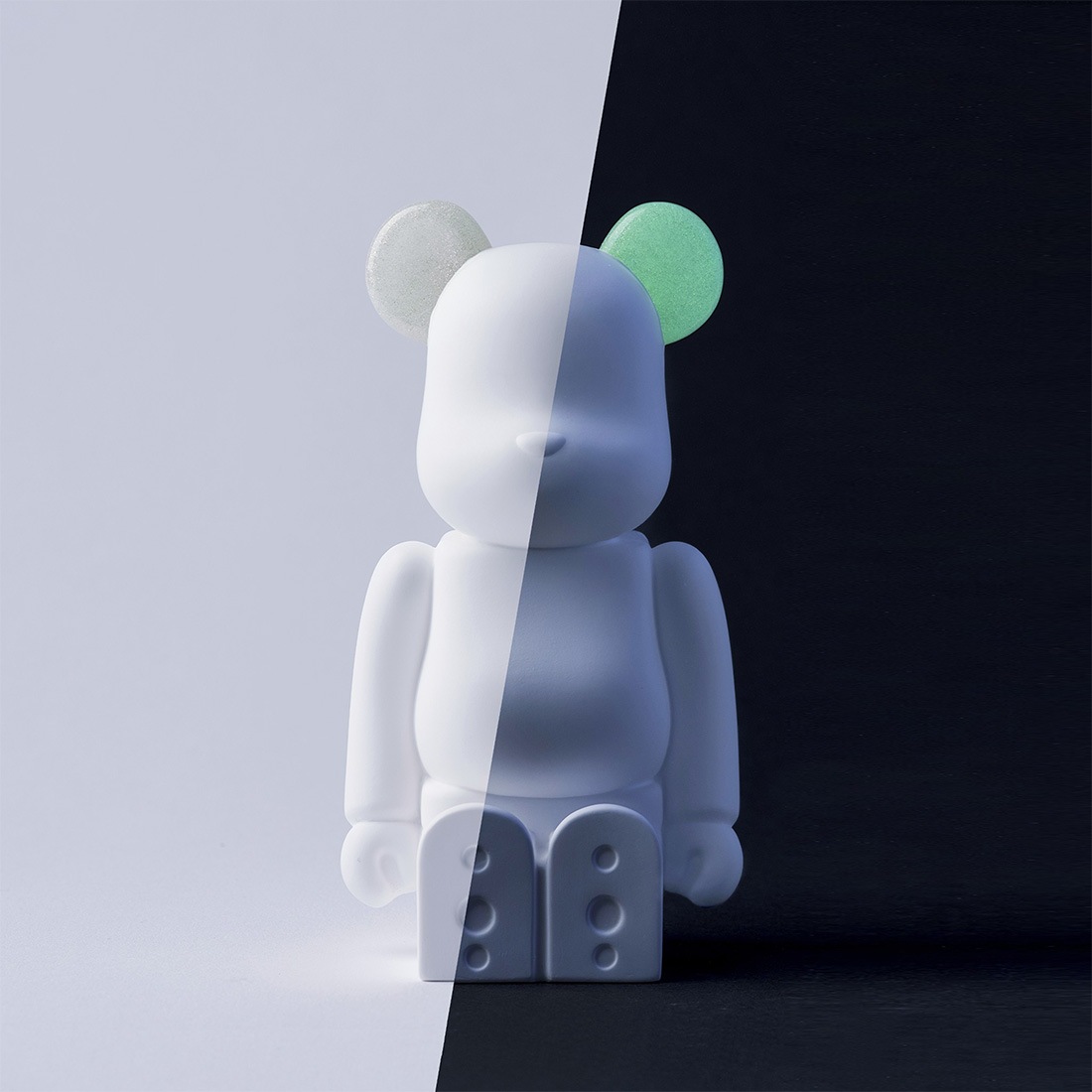 Ballon �Х��� BE@RBRICK AROMA ORNAMENT No.0 LUMINOUS WHITE GRAY �٥��֥�å� �����ޥ����ʥ��� �߸� ȯ�� �롼��ե쥰��� ����ߥå�<br><br>�٥��֥�å��Υ���ߥå��������ޥǥ��ե塼�����ڥ��ե��ý���