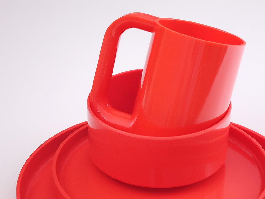 Heller إ顼 Hellerware إ顼 Mug ޥ 400ml å ޥå ץ饹å ե Lella & Massimo Vignelli ޥå⡦ͥå&å顦ͥå<br><br>Ѥ߽ŤͲǽʥեǳڤ줿ޥå