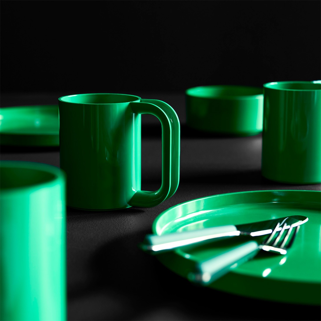 Heller إ顼 Hellerware إ顼 Mug ޥ 400ml å ޥå ץ饹å ե Lella & Massimo Vignelli ޥå⡦ͥå&å顦ͥå<br><br>Ѥ߽ŤͲǽʥեǳڤ줿ޥå