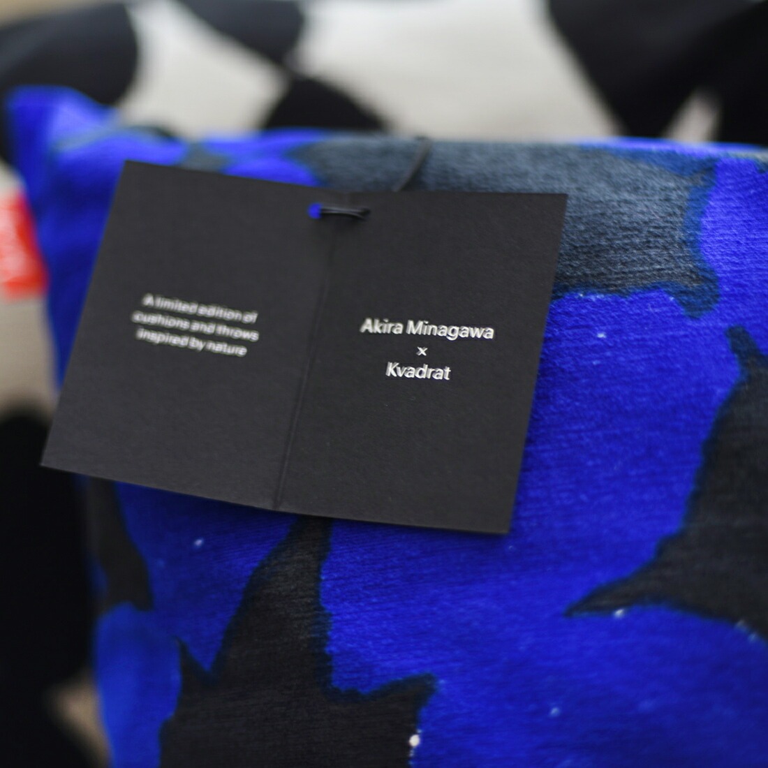 ��SALE�ۥ����ݥ��Բ� mina perhonen �ߥ� �ڥ�ۥͥ� �� Kvadrat �������ɥ� Slow Dance cushion ���������󥹥��å���� 50x70cm ������ Akira Minagawa �̲�
