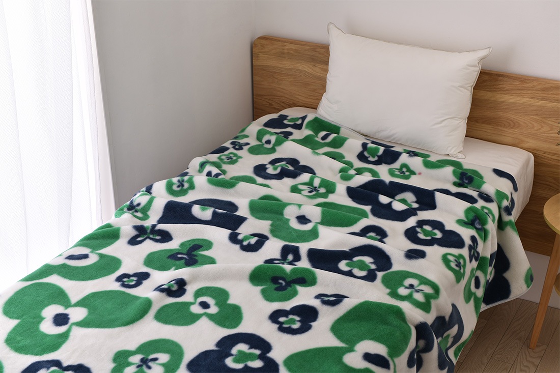 �ڥࡼ�ߥ󥹥ݥ󥸥磻�ץץ쥼��ȡ� Ivana Helsinki �������� �إ륷�� �֥�󥱥å� �饯�ե� �ץ쥤 ����������� ���󥰥� 140��200 �����ɽ� �ե������<br><br>�ѥꥳ��˽�Ÿ�����ե�����ɤ���ɽ���륹�ȡ��꡼���Τ��륢���ȡ��ե��å����֥���