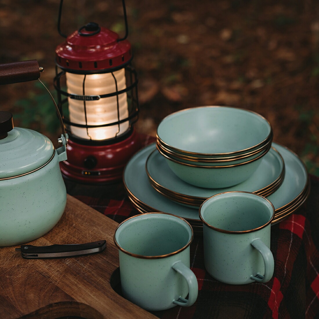 ��BarebonesLiving �٥��ܡ��󥺥�ӥ󥰡ۥ��ʥ��ץ졼��2�ĥ��å�Enamel Plate Vintage Tableware ���� �� �ۡ����� ���ʥ��