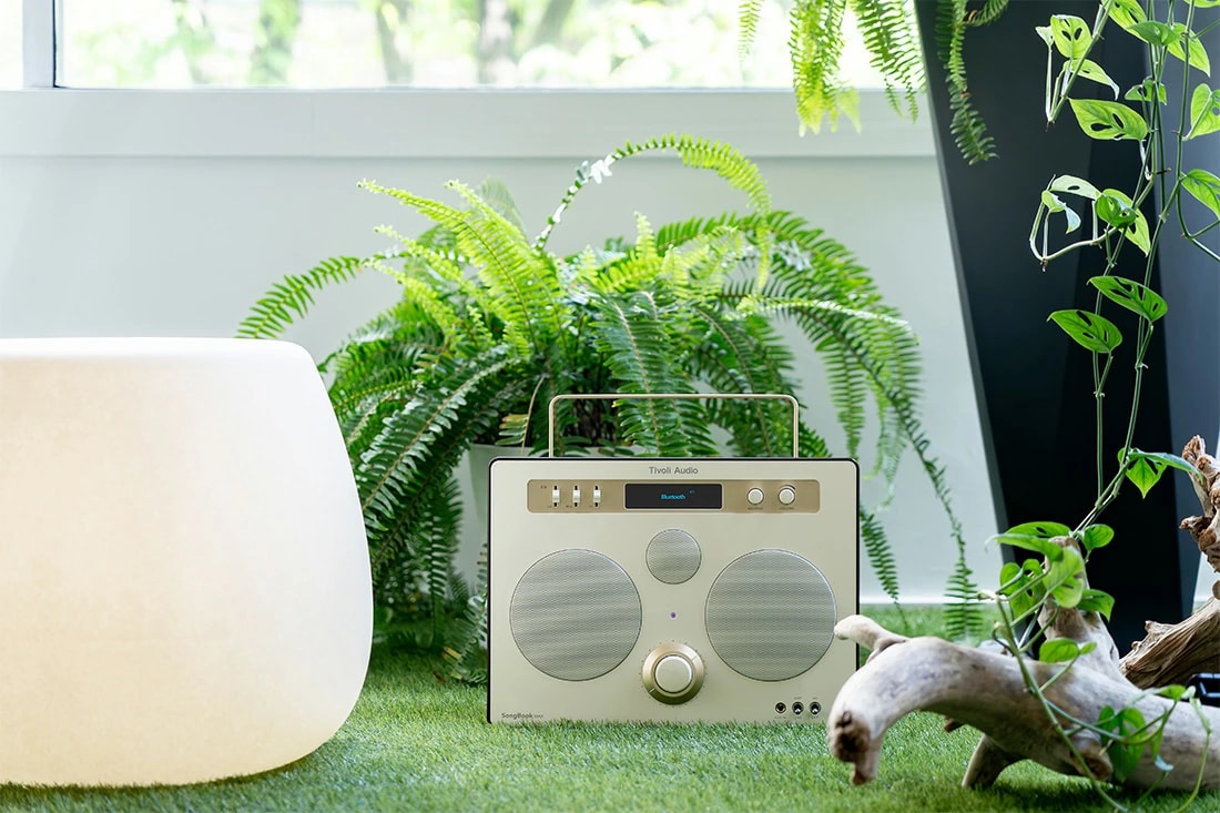 Tivoli Audio SongBookMAX ���󥰥֥å��ޥå��� �ݡ����֥륹�ԡ����� Bluetooth �ץꥢ��� ���ܥꥪ���ǥ��� �饸��<br><br>�ݡ����֥륿���פ�Bluetooth���ԡ�������SongBook MAX��