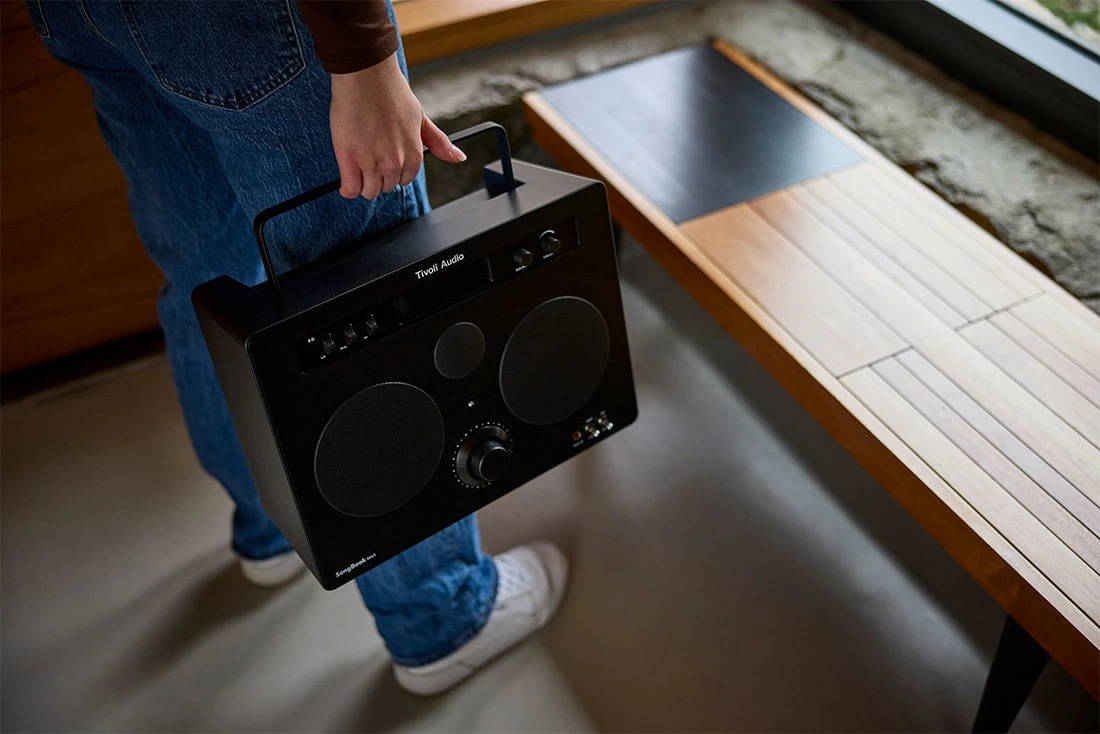 Tivoli Audio SongBookMAX ���󥰥֥å��ޥå��� �ݡ����֥륹�ԡ����� Bluetooth �ץꥢ��� ���ܥꥪ���ǥ��� �饸��<br><br>�ݡ����֥륿���פ�Bluetooth���ԡ�������SongBook MAX��