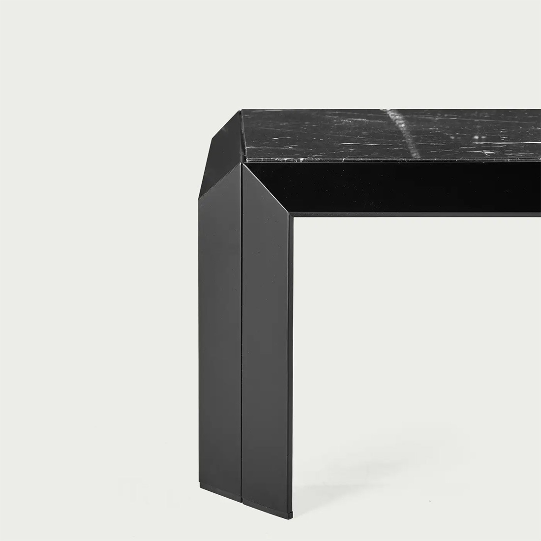 Baleri Italia �Х�� �����ꥢ T-Table T-�ơ��֥� 500��500 H400 Angelo Mangiarotti ���󥸥������ޥ󥸥���åƥ� �����ơ��֥�<br><br>�˸¤Υ���ץ뤵����ĥơ��֥�