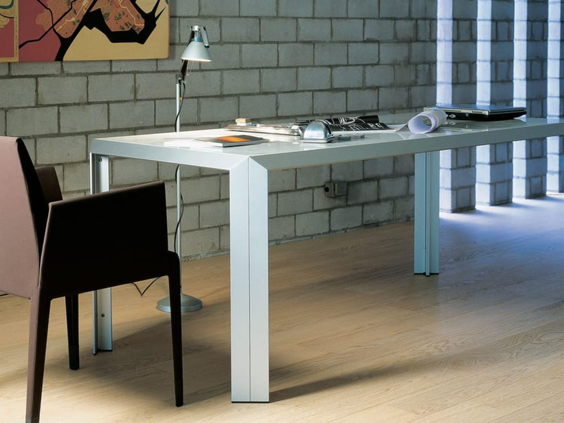Baleri Italia �Х�� �����ꥢ T-Table T-�ơ��֥� 500��500 H400 Angelo Mangiarotti ���󥸥������ޥ󥸥���åƥ� �����ơ��֥�<br><br>�˸¤Υ���ץ뤵����ĥơ��֥�