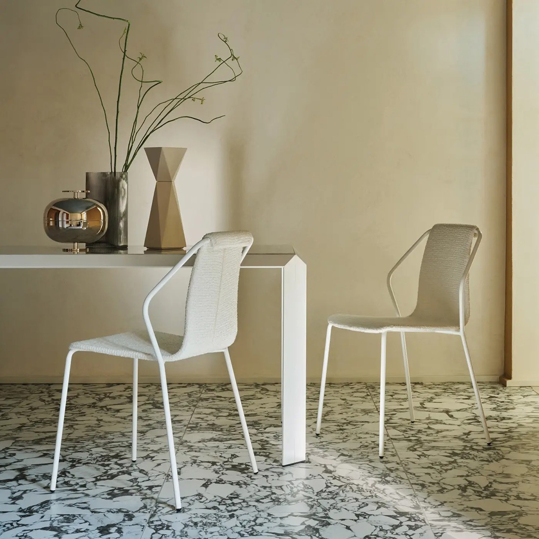 Baleri Italia �Х�� �����ꥢ T-Table T-�ơ��֥� 500��500 H400 Angelo Mangiarotti ���󥸥������ޥ󥸥���åƥ� �����ơ��֥�<br><br>�˸¤Υ���ץ뤵����ĥơ��֥�