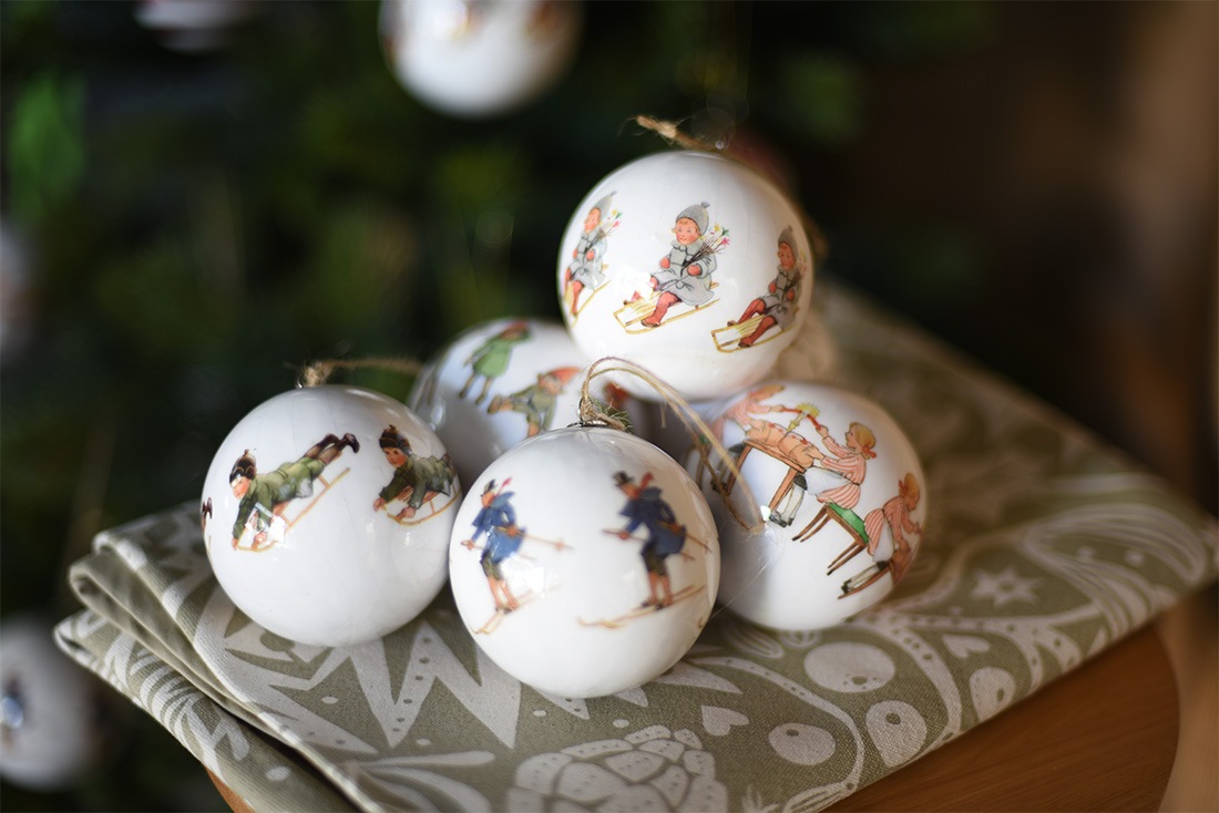 �ڥݥ������ץ쥼��ȡ���濫���Design House Stockholm Elsa Beskow Christmas Tree Ornament 3�ĥ��å� ���륵 �٥����� ���ꥹ�ޥ��ĥ꡼ �����ʥ��� Catharina Kippel ������ʡ����åڥ� �ǥ�����ϥ��� ���ȥå��ۥ�� ���֥���