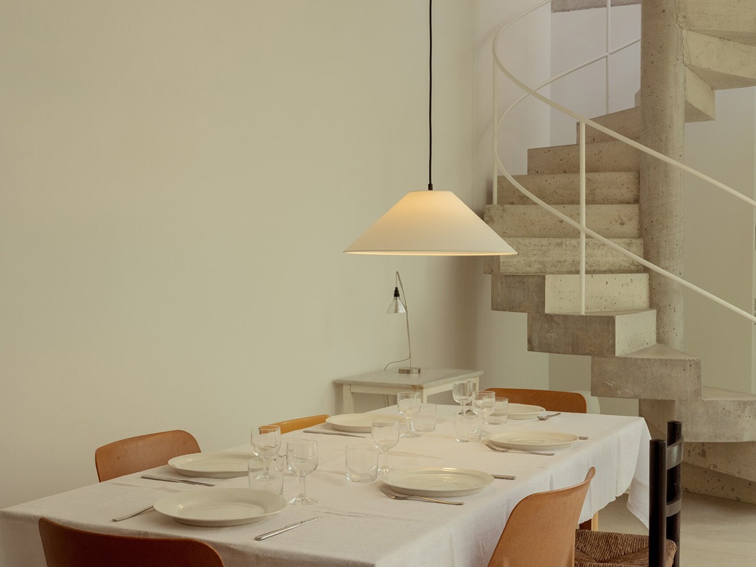 スマート電球プレゼント】SANTA&COLE サンタ＆コール MT4 エムティー4