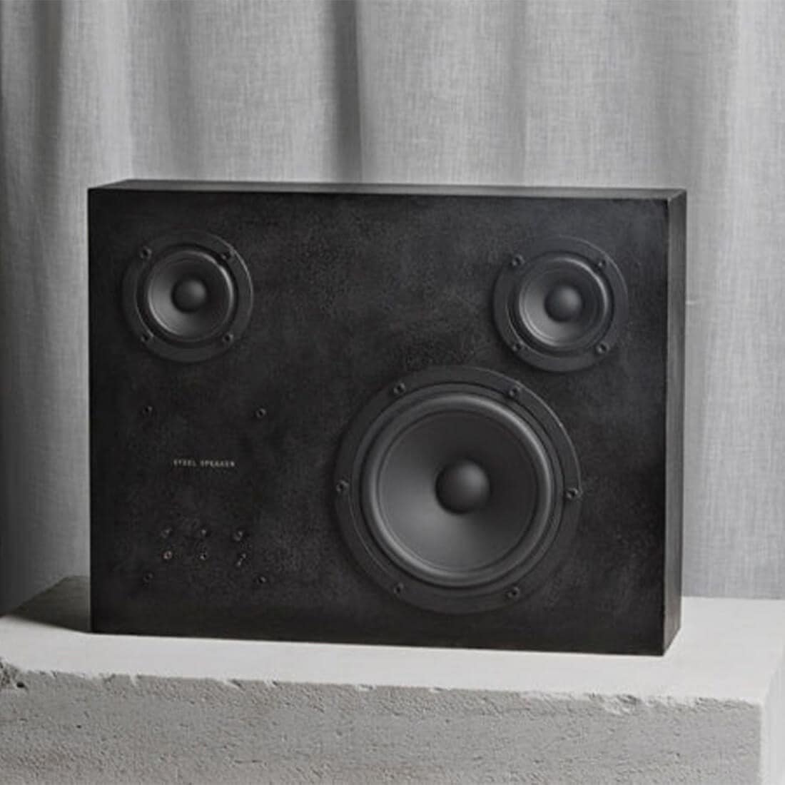 TRANSPARENT STEEL SPEAKER �ȥ�󥹥ڥ����� �������� ���ԡ�����