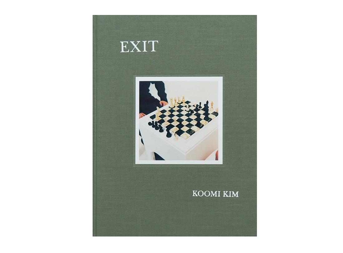 COMMITTED TO THE IMAGE 洋書 写真集 KOOMI KIM EXIT KOOMI KIM 金 玖美 BREXIT金玖美写真集写真集/フォト
