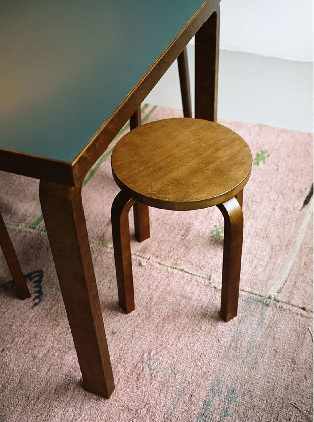 ڥݥȥɥץ쥼ȡartek ƥå Stool E60 ġ 4­  Alvar Aalto ػ  ̲ ե ե ץ쥼 <br><br>3ܵӤΥġ604ܵӥС֥ġE60