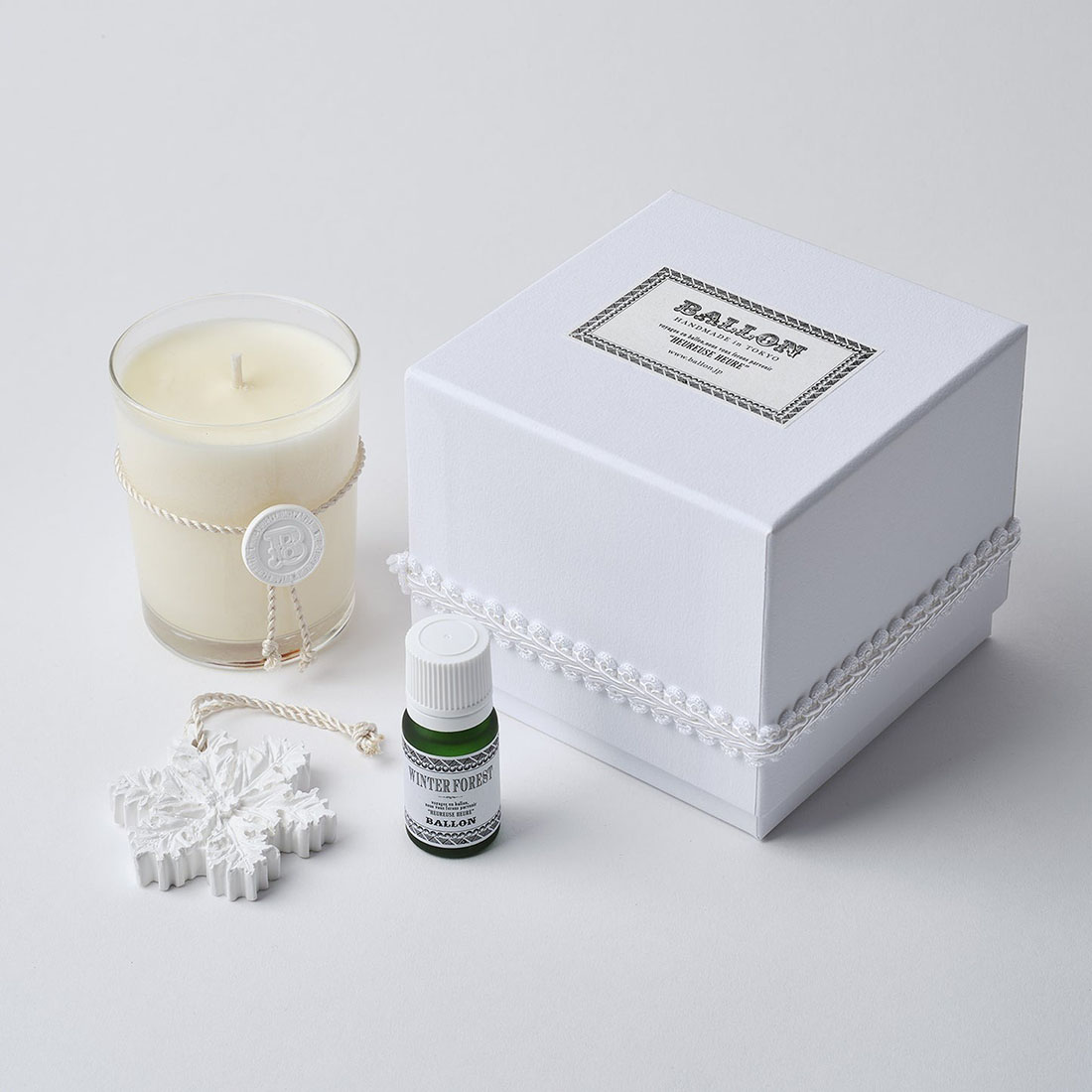 Ballon �Х��� Precious Coffret �ץ쥷�㥹���ե� 2024 NOEL �����ɥ� �����ʥ��� ������ ���ե� ���ꥹ�ޥ�<br><br>�� BALLON 2024 HOLIDAY COLLECTION �ӡ�HAPPY LOOP��