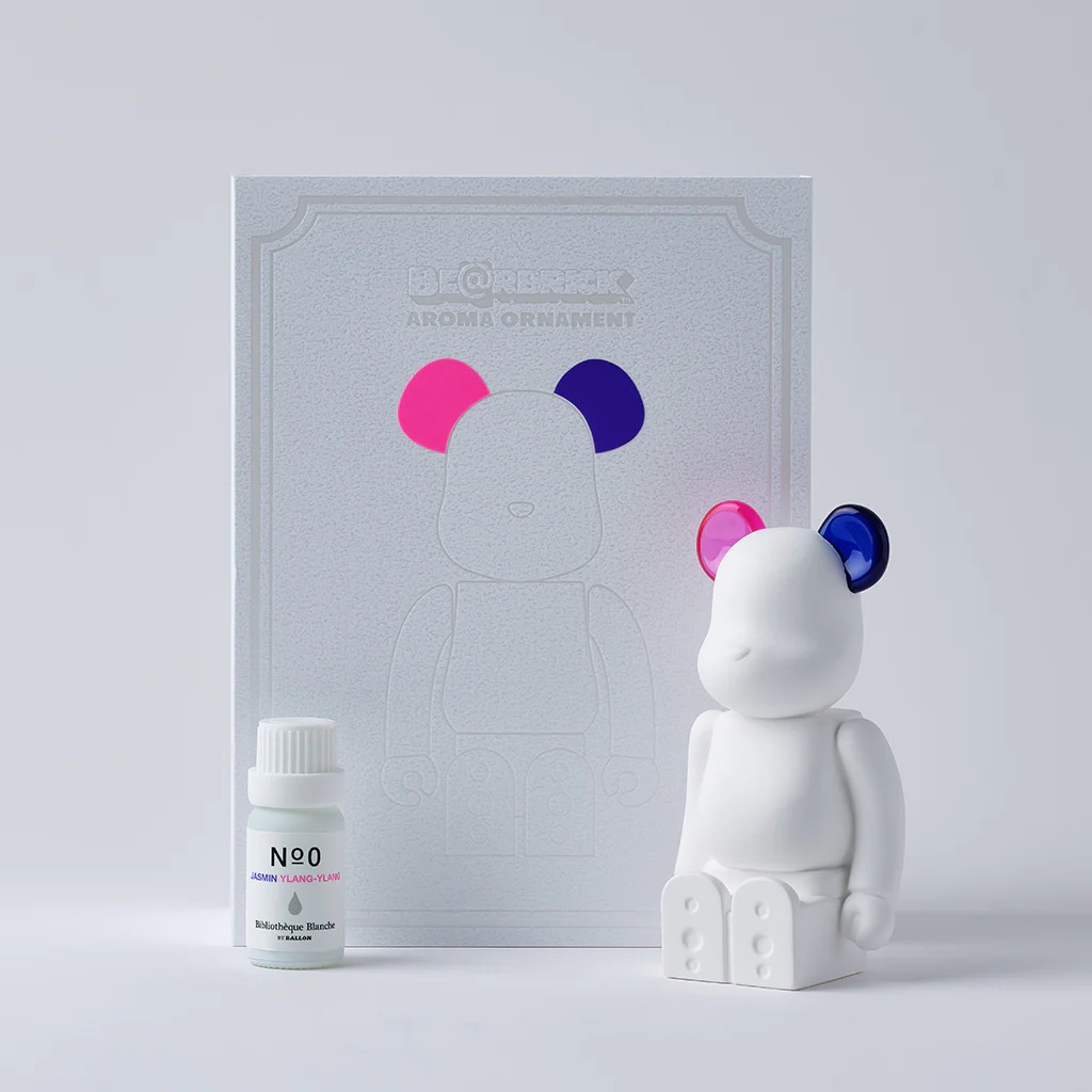 BE@RBRICK AROMA ORNAMENT No.0 COLOR W-DOUBLE  �٥��֥�å� �����ޥ����ʥ��� �롼��ե쥰��� ����ߥå��������ޥǥ��ե塼���� �ϥ�ɥᥤ��<br><br>�٥��֥�å��Υ���ߥå��������ޥǥ��ե塼�����ڥ��ե��ý���
