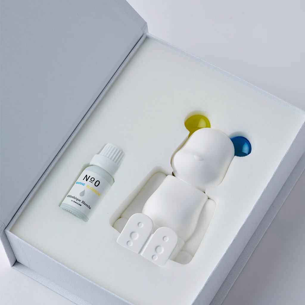 BE@RBRICK AROMA ORNAMENT No.0 COLOR W-DOUBLE  �٥��֥�å� �����ޥ����ʥ��� �롼��ե쥰��� ����ߥå��������ޥǥ��ե塼���� �ϥ�ɥᥤ��<br><br>�٥��֥�å��Υ���ߥå��������ޥǥ��ե塼�����ڥ��ե��ý���