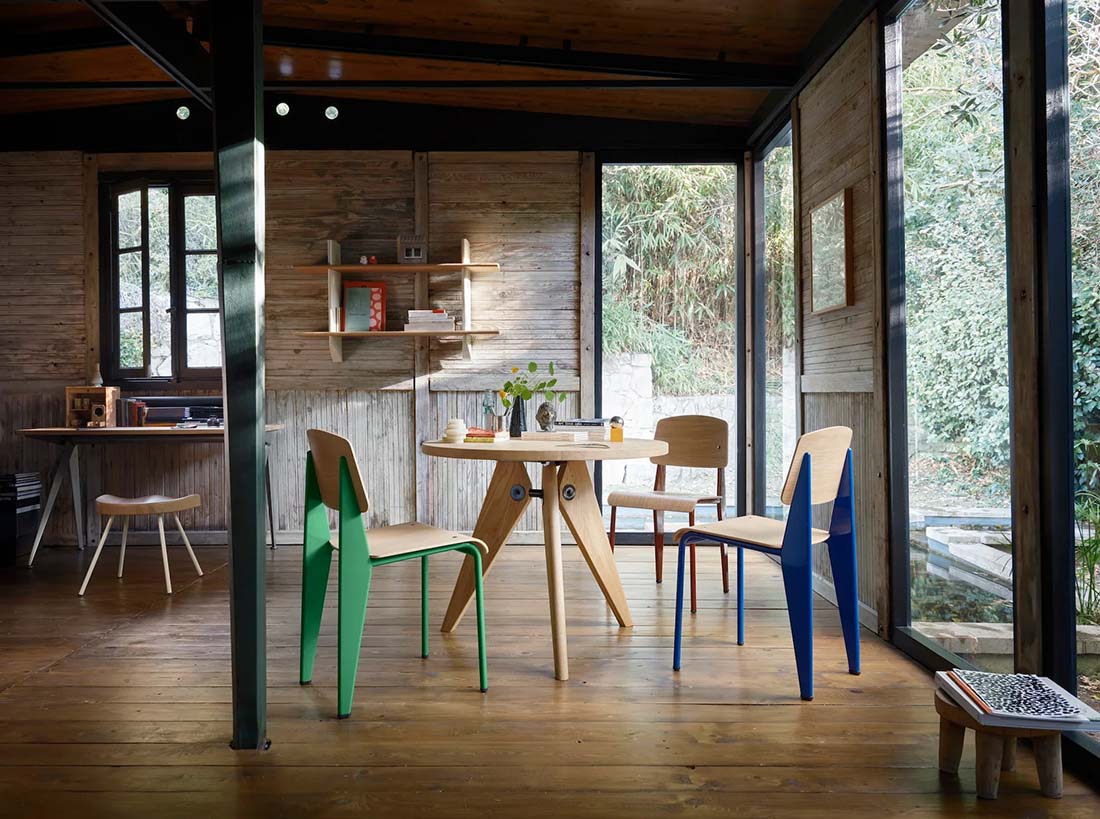 vitra �����ȥ� Standard Chair ����������ɥ����� ������������ Jean Prouve ����󡦥֥롼���� �ػ�<br><br>����󡦥ץ롼�����ˤ�äƥǥ����󤵤줿˭�٤ʥ��顼Ÿ���Υ���������ɥ�����