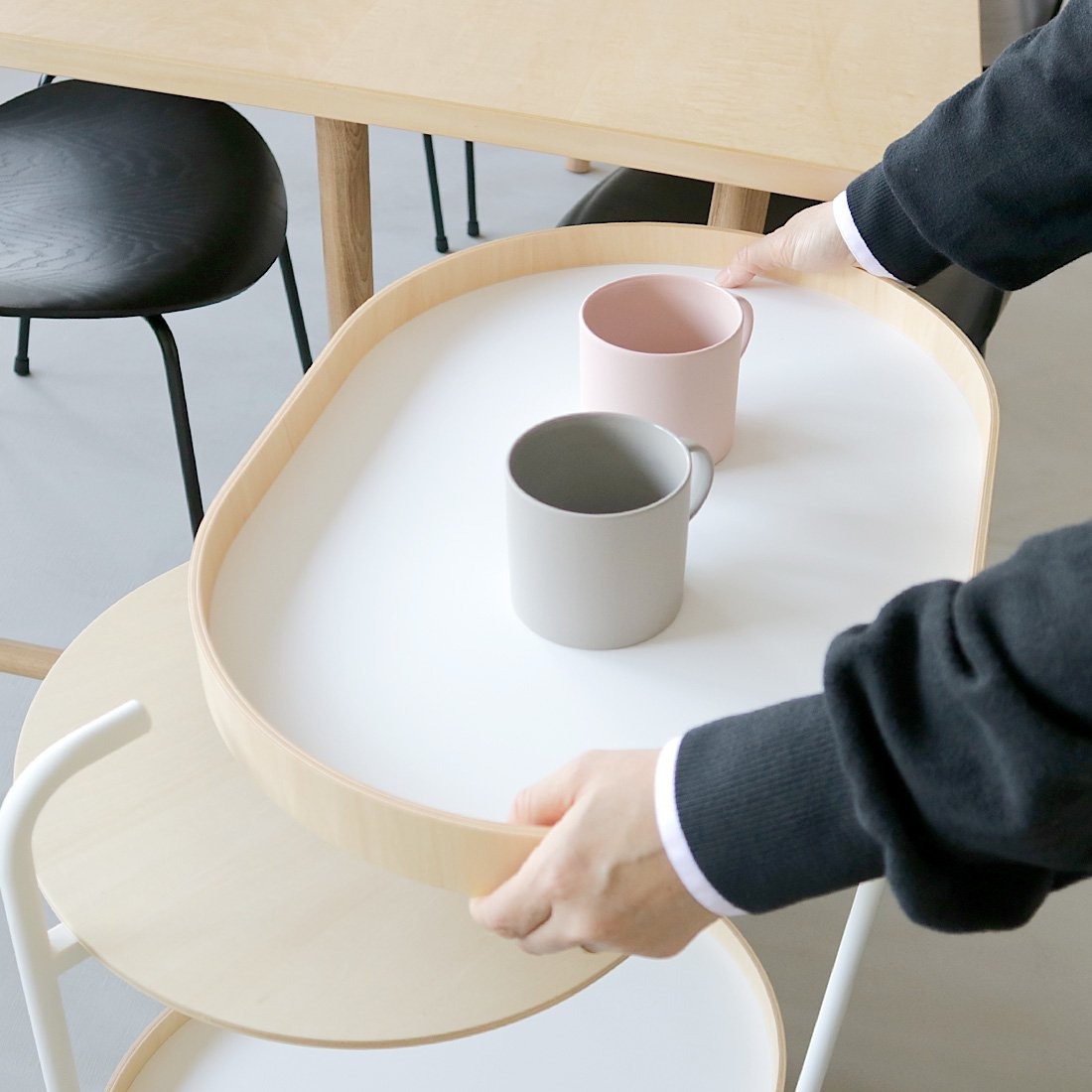 ��إ��� MOHEIM �ȥ��꡼ TROLLEY �������� �ȥ쥤<br><br>����ץ�ʥǥ�����ʤ��顢ͥ����¸�ߴ�������ƥꥢ����Ǽ����Ⱥ�Ω��TROLLEY���岼�ʤȤ��곰�����Ǥ���ȥ쥤