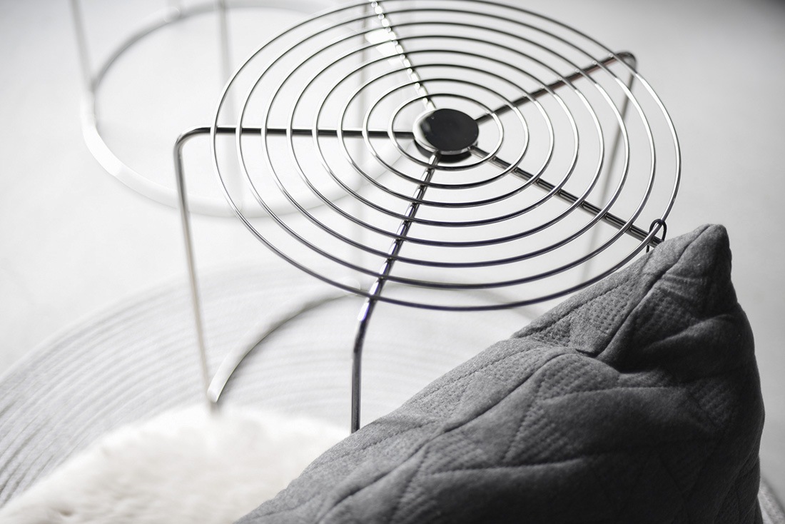 &TRADITION ����ɥȥ�ǥ������ Wire Stool vp11 Verner Panton �磻�䡼���ġ��롡�������ʡ����ѥ�ȥ� �����ɥơ��֥롡��ӥ�<br><br>������ �ơ��֥�Ȥ��Ƥⵡǽ���륹���å��󥰲�ǽ�ʥ��ġ���