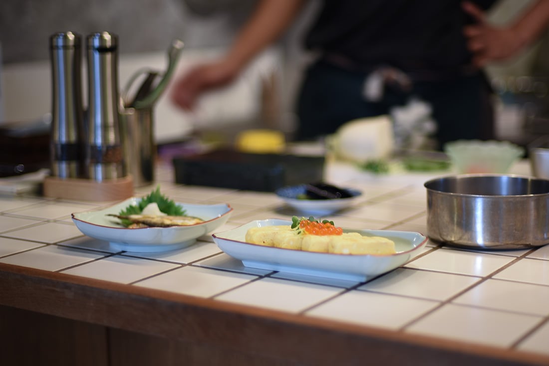 東屋 あづまや 木瓜角皿 縁錆 長角 ふちさび 天草陶石 お皿