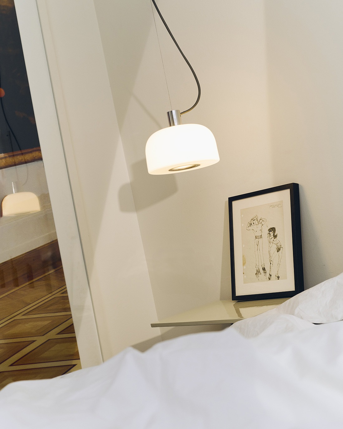 スマート電球プレゼント】【10月23日発売】FLOS フロス Bellhop Glass