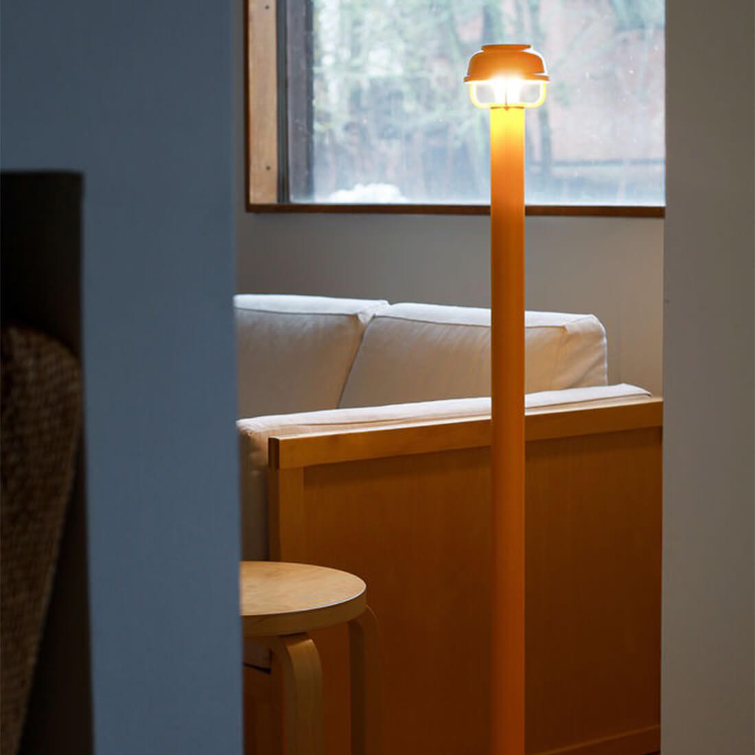 �ڥݥ��ȥ����ɥץ쥼��ȡ�artek / ����ƥå� Kori ���� Floor Light �ե��� �饤�� �̲� ����ƥꥢ ����<br><br>TAF ����ݤ���֥����