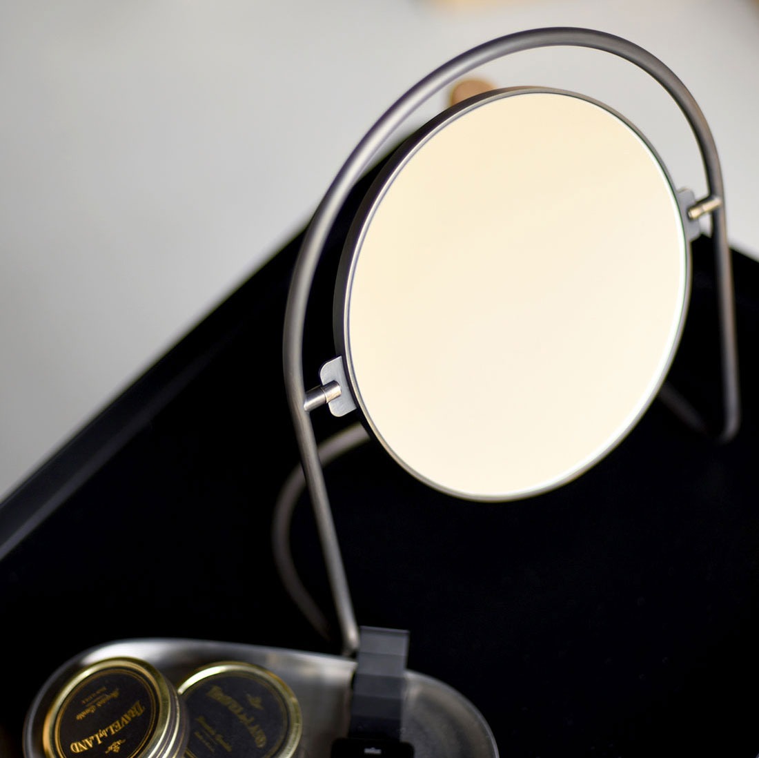 ��SALE�ۥ����ݥ��Բ� Audo Copenhagen Nimbus Table Mirror �˥�Х� �ơ��֥�ߥ顼 kroyersatterlassen