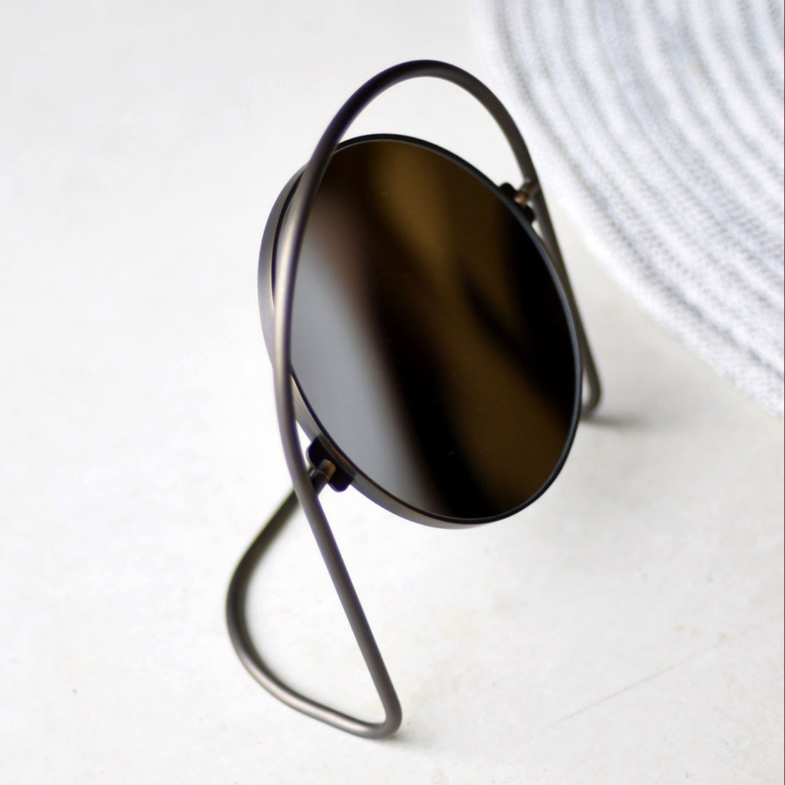 ��SALE�ۥ����ݥ��Բ� Audo Copenhagen Nimbus Table Mirror �˥�Х� �ơ��֥�ߥ顼 kroyersatterlassen