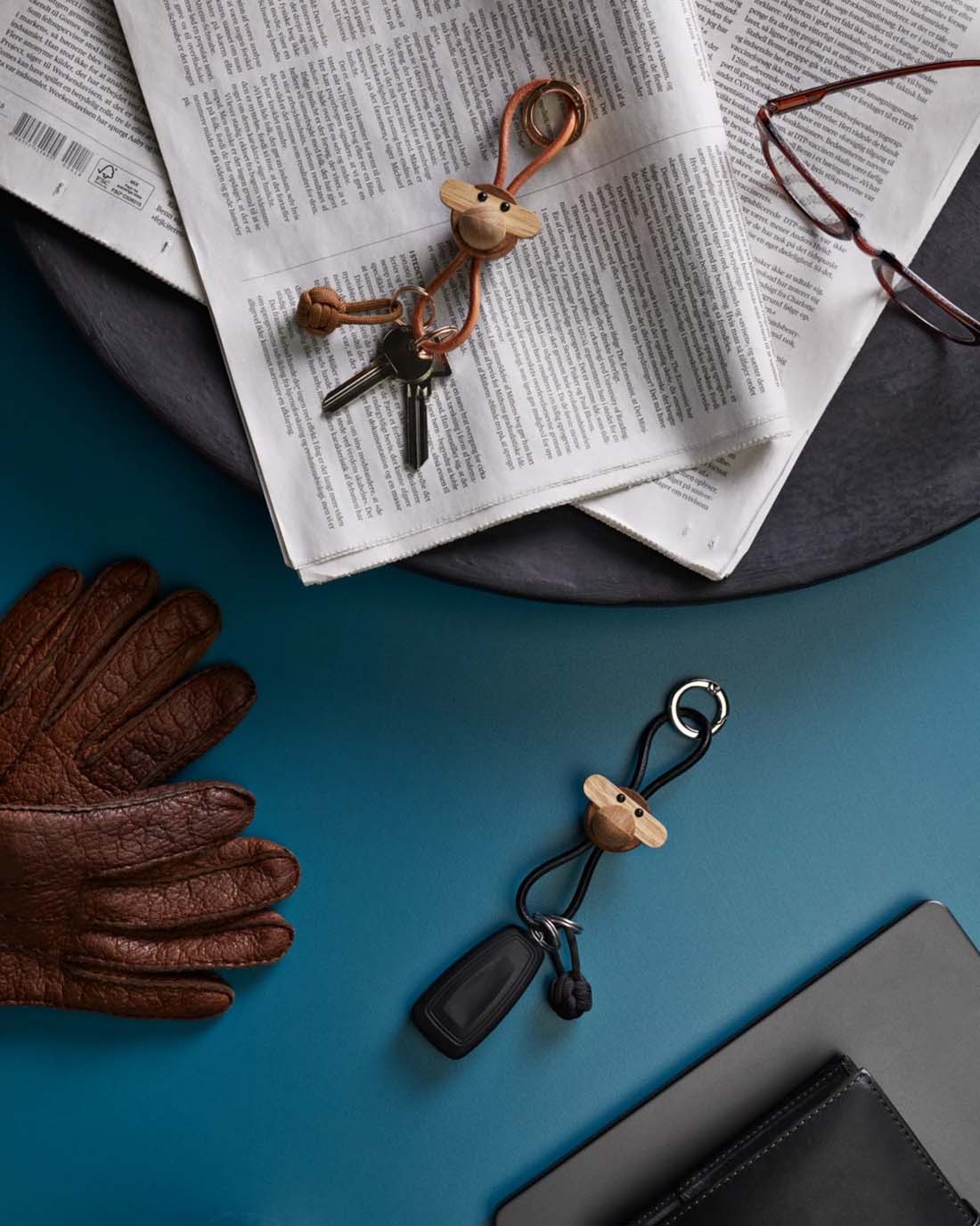 KAY BOJESEN DENMARK カイ･ボイスン デンマーク Monkey keychain モンキー キーチェーン ゴールド シルバー レザー 木製 キーホルダー キーリング<br>カイ・ボイスンが愛するクラシックなアイテム