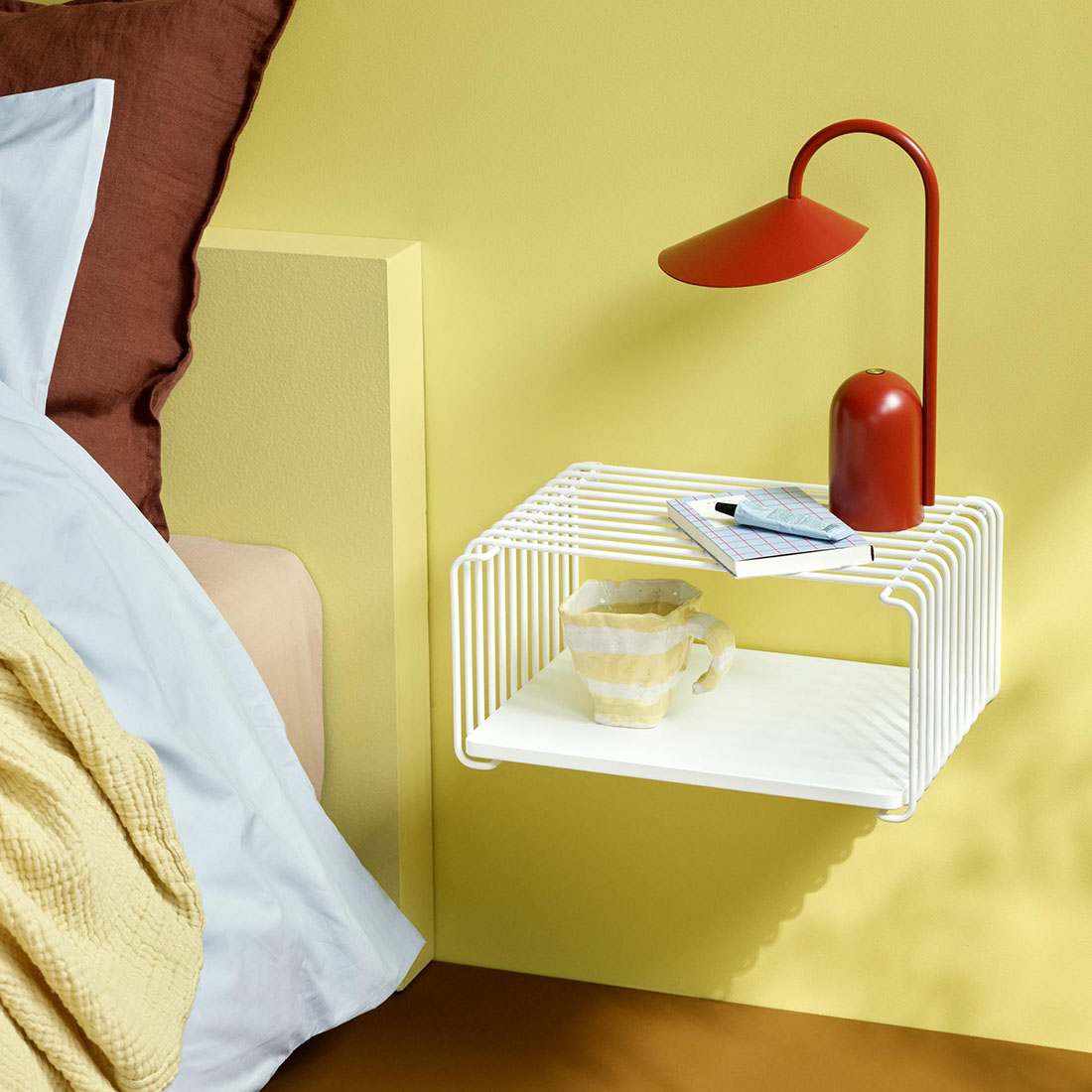 Montana ��󥿥� PANTON WIRE HALF SHELF �ѥ�ȥ�磻�䡼 �ϡ��� ������� Verner Panton �������ʡ����ѥ�ȥ� �����ɥơ��֥� �������륷�����<br>��ͳ��¿��Ū�˻Ȥ���������ʡ����ѥ�ȥ�Υ������