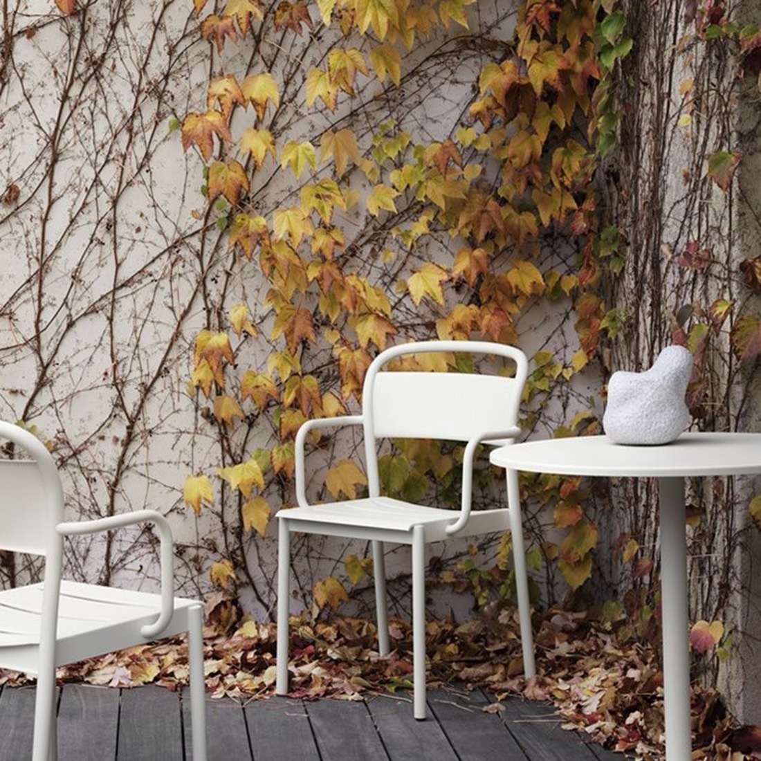 MUUTO ムート LINEAR STEEL CAFE TABLE ROUND リニアスチールカフェ