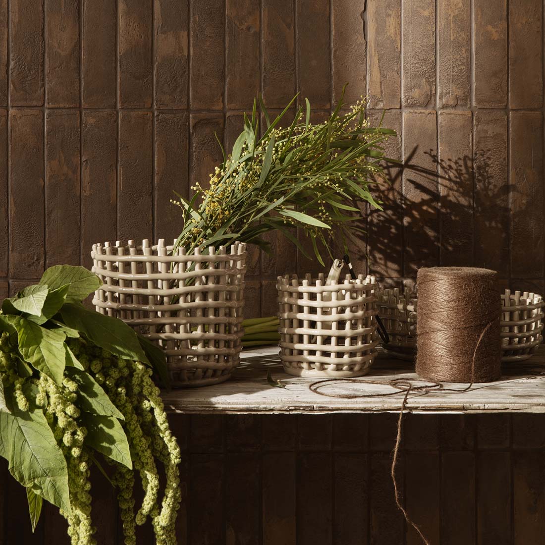 ferm LIVING եӥ Ceramic Basket ߥåХå Small եۥ磻 ߥ Ǽ  ȭС ץȥС Хå<br><br>ŪԤ줿ƫΥХå