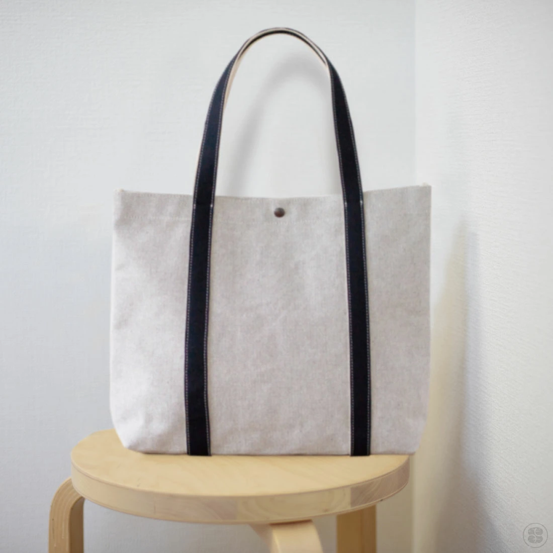 はりゅ出品です。 TAKEYARI/UNDER CANVAS/特厚シャンブレー帆布 カラーハンドル トート