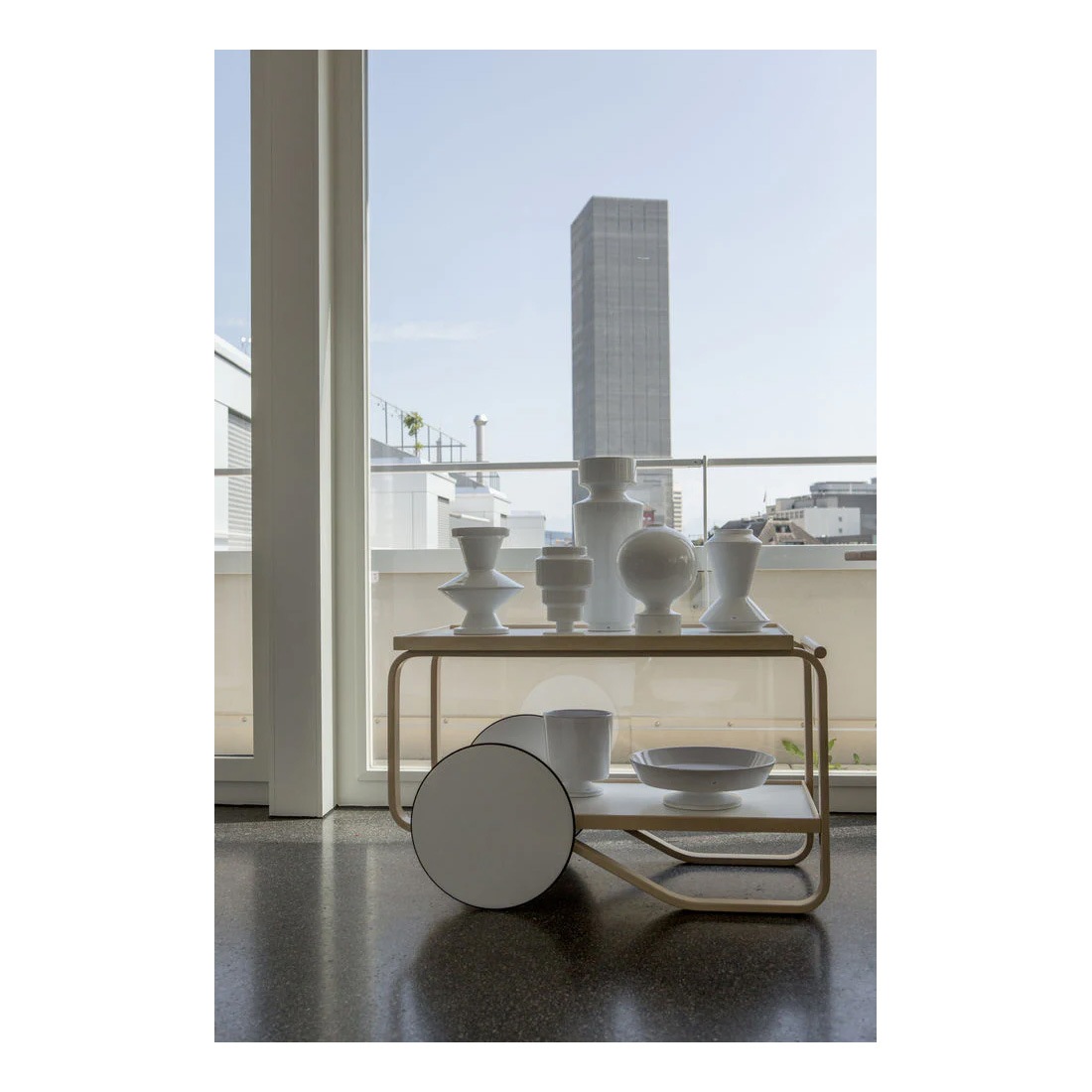 �ڥݥ��ȥ����ɥץ쥼��ȡ�artek ����ƥå� �ƥ����ȥ��꡼ tea trolley 901 teatrolley �֥�å� �ۥ磻�� �ơ��֥� ���� �����դ� �̲� ����ƥꥢ