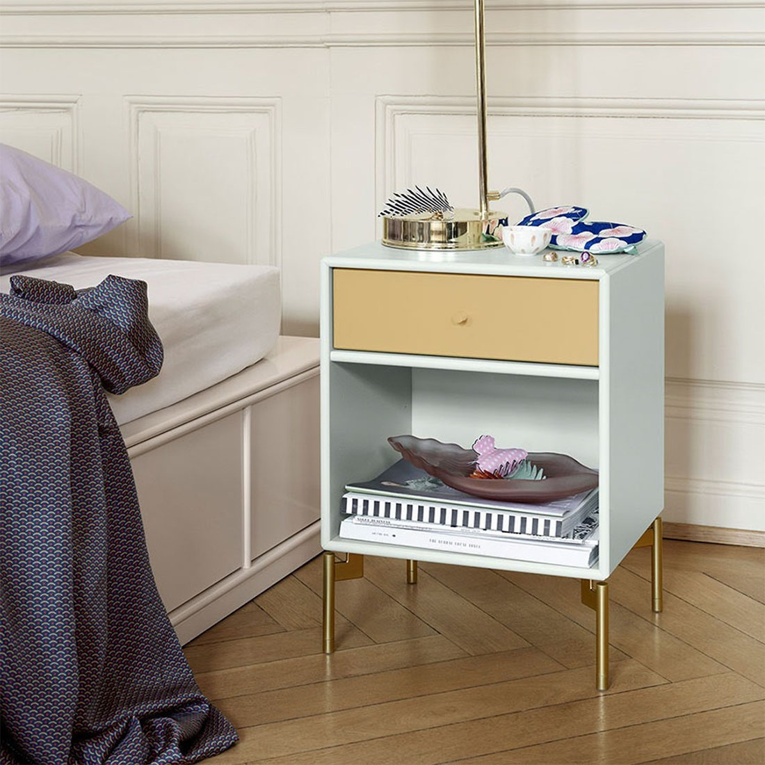 Montana 󥿥 ɥ꡼ʥȥ Dream Nightstand Peter J. Lassen ԡå ɥơ֥ ʥȥơ֥ Ǽ<br><br>쥬ȤǵǽŪ˴źʥ٥åɥɥơ֥