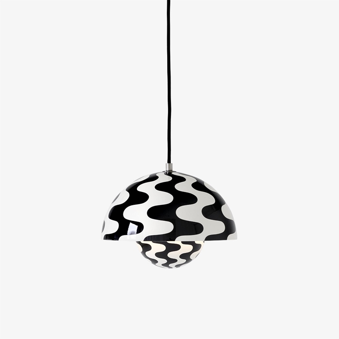 &TRADITION ɥȥǥ FLOWERPOT PENDANT VP1 եݥå ڥ ڥȥ饤  ӥ å ˥ Verner Panton<br><br>ʡѥȥˤǥ󤵤줿ߥåɥ꡼ɽ/ץ