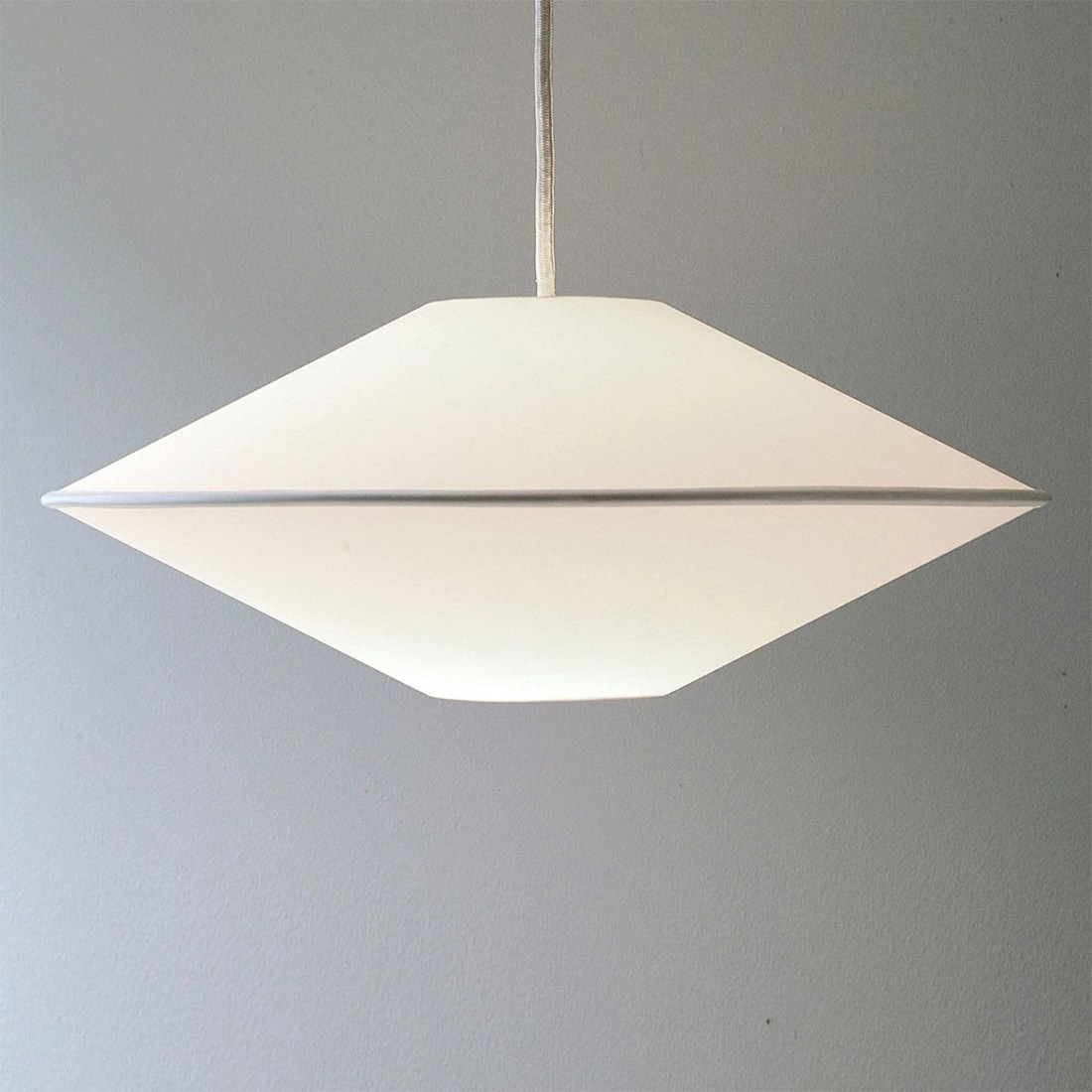 graf ����� sol ���� �ڥ����ȥ饤�� ���� �饤�� ���ݥ������<br><br>graf��Ω�����������䤷�Ƥ��륪�ꥸ�ʥ������sol(����)��