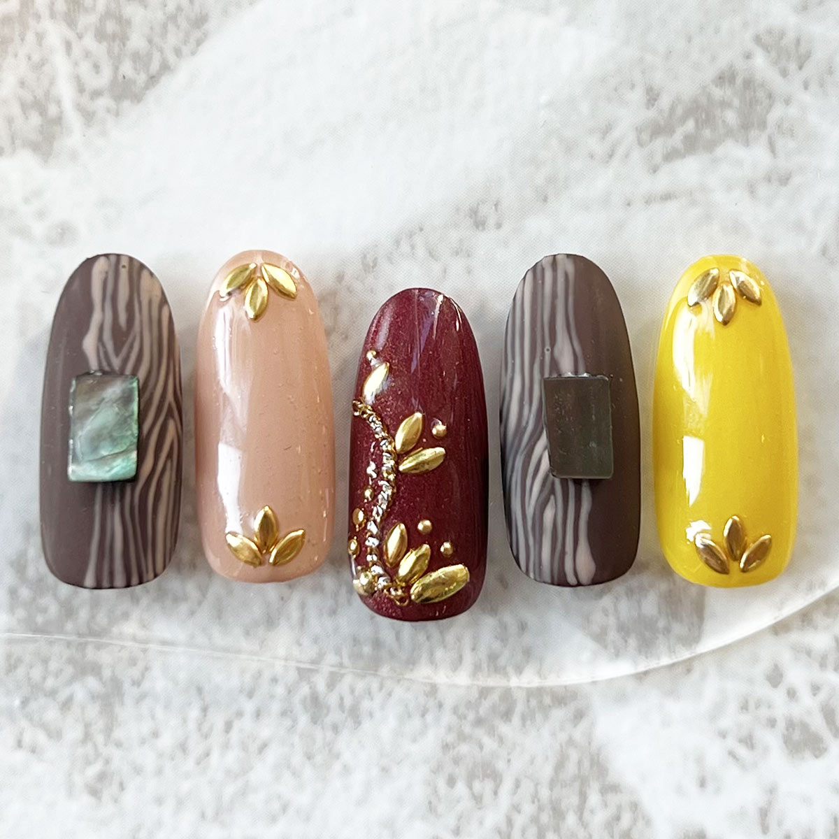 E112 メロウイエロー 2gカラージェル[UV/LED対応○]