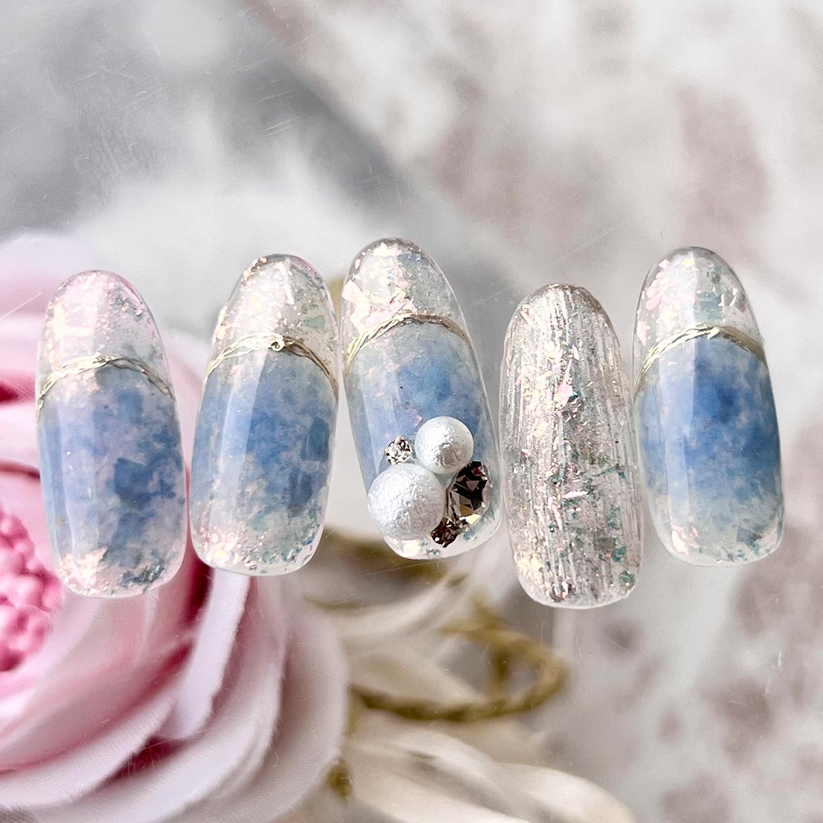 エラバイシャイニージェル E053 ブルースモーク 2gカラージェル[UV/LED