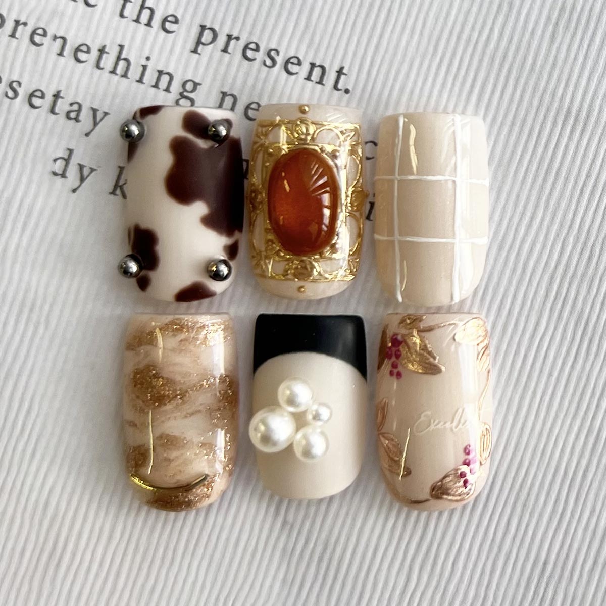 ella BY SHINYGEL：カラージェル　E027　クリーミーラテ （エラバイシャイニージェル） [UV／LED対応○] $