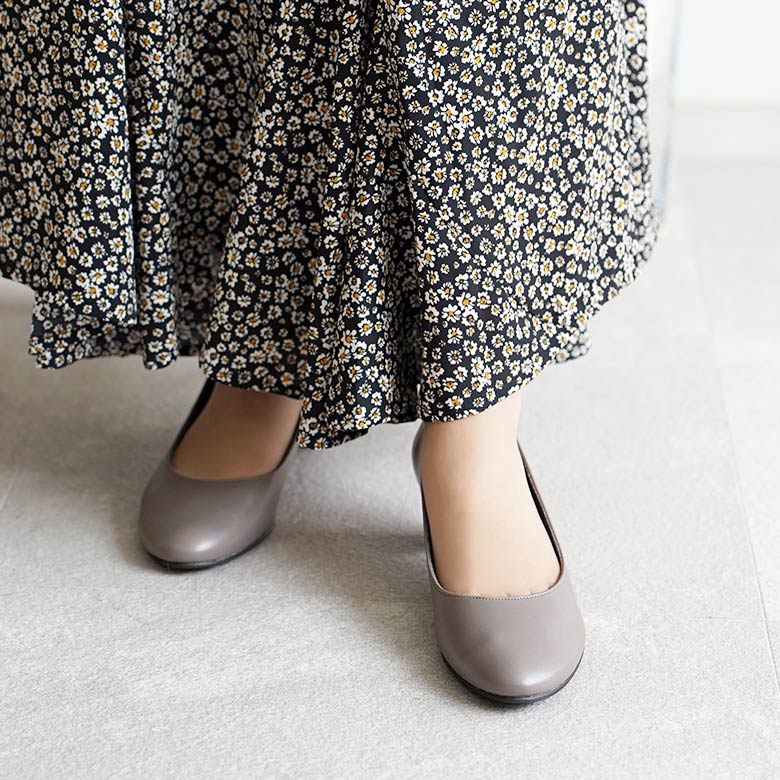 日本製 ラウンドトゥプレーンパンプス 4cmヒール