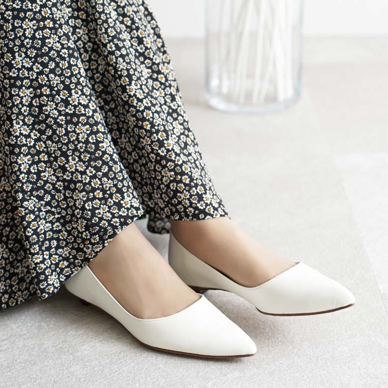 未使用✨ペリーコ　SOFT POINTED ヒール　パンプス　ホワイト　40 楽天市場】パンプス ポインテッドトゥパンプス 太ヒール 歩き