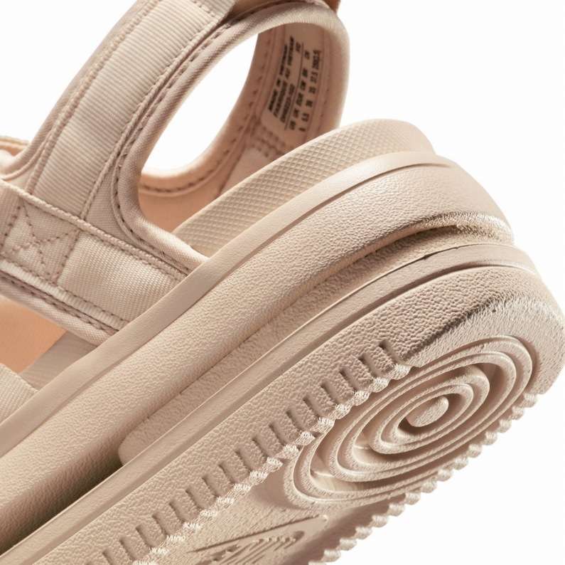 NIKE ナイキ アイコン クラシック ウィメンズ レディース サンダル 夏サンダル DH0223-102 サンドドリフト/ミンクブラウン/ヘンプ
