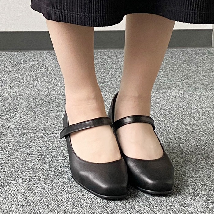 CAMPER Alright パンプス ゴムストラップ 本革 黒 24cm CAMPER Alright パンプス ゴムストラップ 本革 黒 24cm