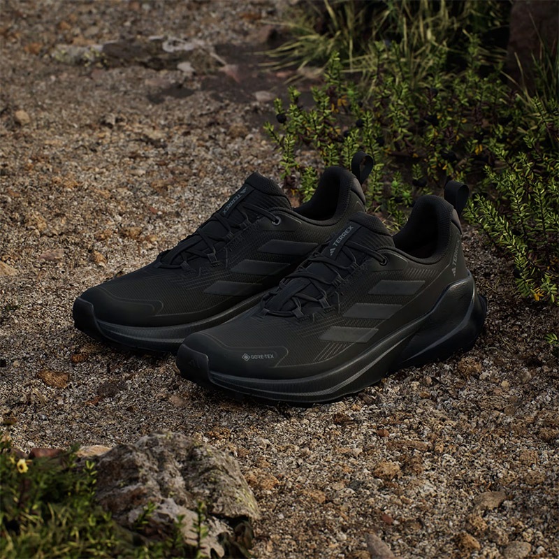 adidas TERREX TRAILMAKER2 ゴアテックス スニーカー 黒 テレックス トレイルメーカー 2.0 ミッドカット Gore-Tex