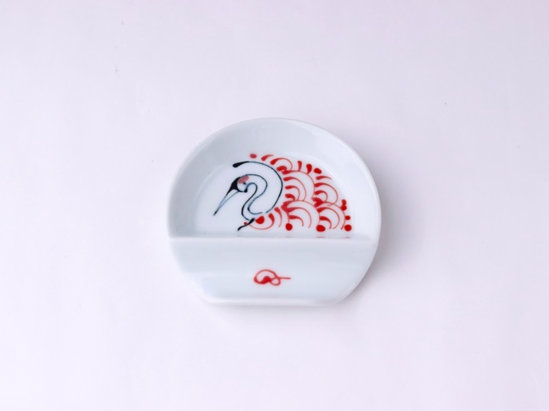 波佐見焼 半月箸置き皿 小 鶴 赤