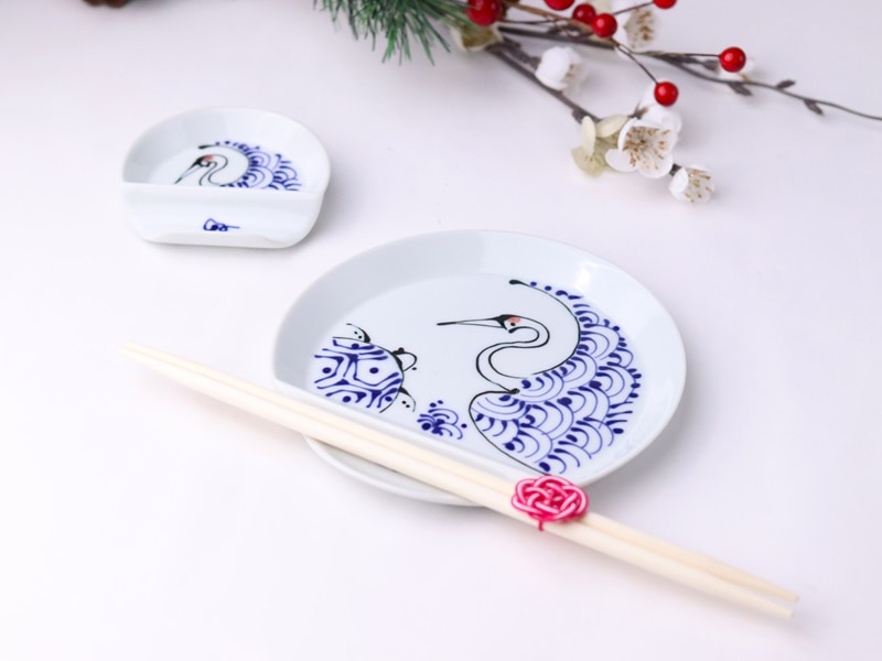 波佐見焼 半月箸置き皿 小 鶴 赤